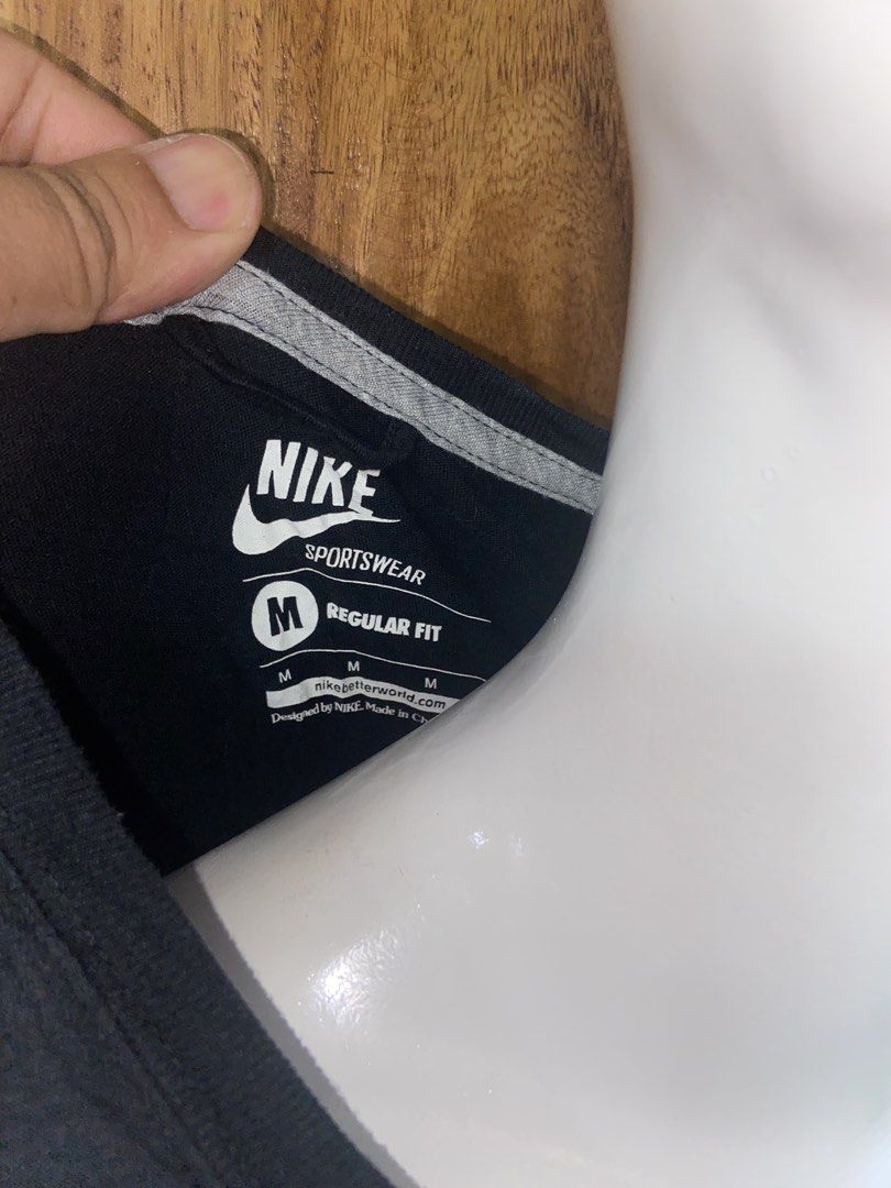 Nike Long Tops (Category: Shirts) located in Mati. Submitted by yukilux_ (Listing ID 1470081769, Image 3). Description: Prelove Nike Long Tops.