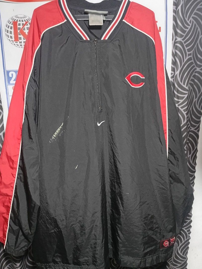 Nike Men's Red and Black Jacket (Category: Coats, Jackets and Outerwear) located in Davao. Submitted by psycho_oblak13 (Listing ID 1470097227, Image 1). Description: .