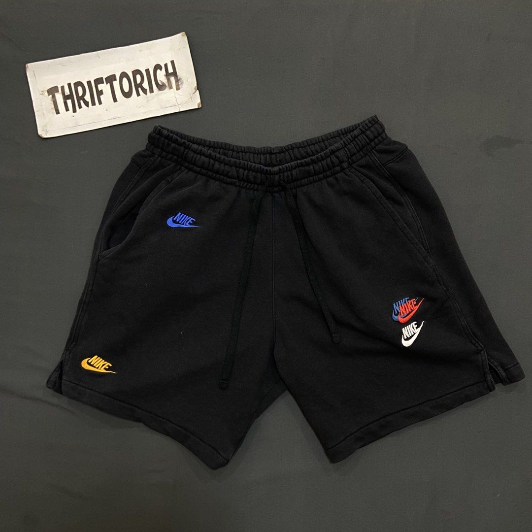 Nike multi emborid logo black short (Category: Shorts) located in Manila. Submitted by ivan_carbungco (Listing ID 1469990904, Image 1). Description: NIKE MULTI EMBROID LOGO BLACK SHORT Waist-32-38 stretchable Length-17.5 Hem-12.5 GOOD CONDITION NEED WASH COMPLETE TAGS 800 CLAIM.
