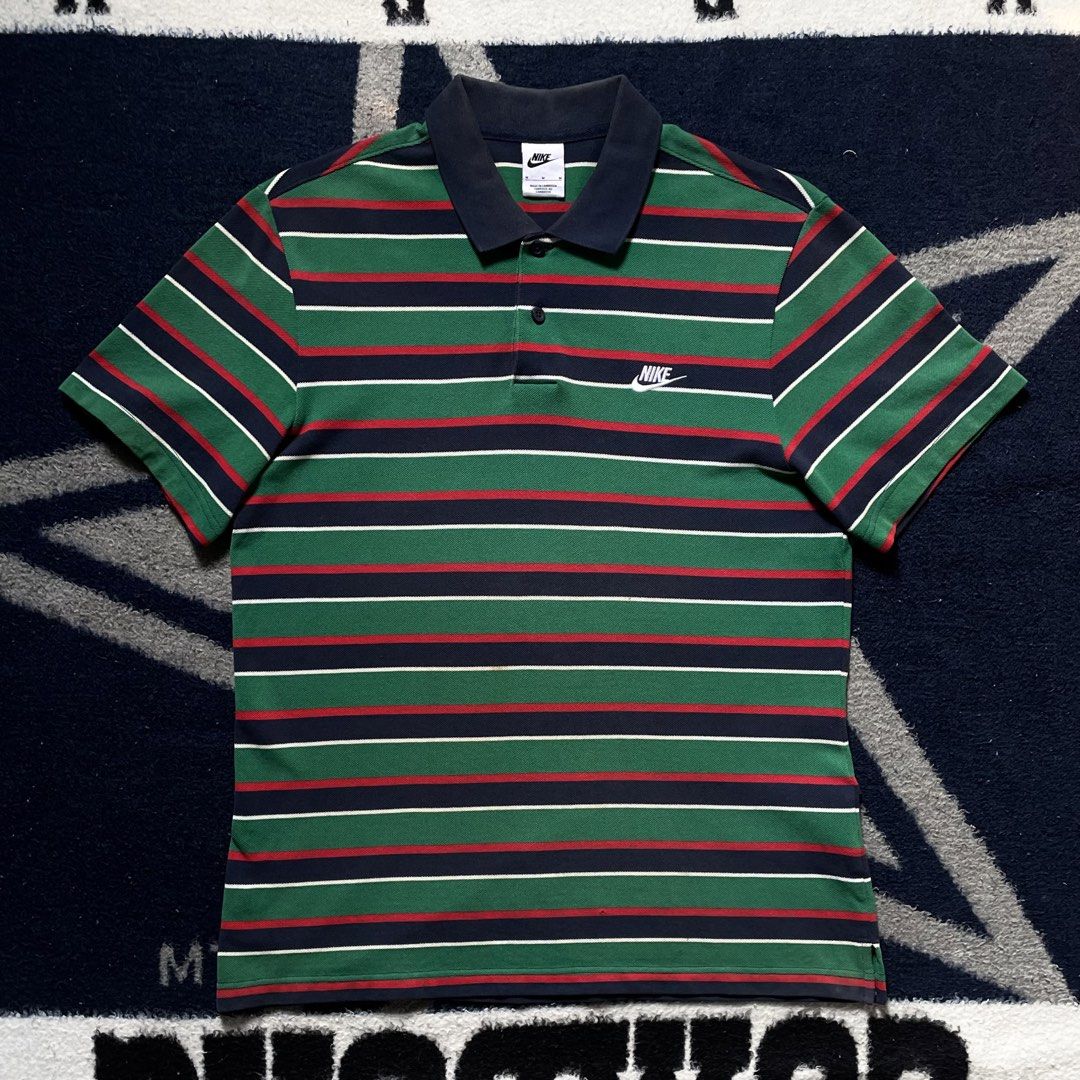 Nike polo stripes (Category: Activewear) located in Manila. Submitted by kidd21vergil (Listing ID 1469950237, Image 1). Description: • Size Medium to Large 🏷️ • Width 22 Length 28 • Excellent condition • Color rate 9/10 Price: 599 free shipping 📩.