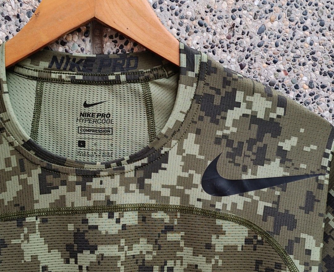 NIKE PRO CAMO COMPRESSION (Category: Activewear) located in Davao. Submitted by st333tcartel (Listing ID 1469993600, Image 2). Description: Large Length 27.5 Width 17.5 Issue:Cut washtag.