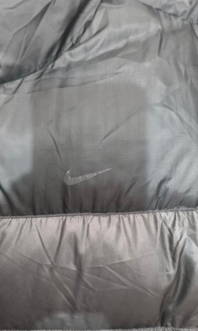 Nike Puffer Jacket (Category: Coats, Jackets and Outerwear) located in Baguio. Submitted by utoljay__ (Listing ID 1470113436, Image 2). Description: Nike Puffer Jacket - Size XL on tag, dm for more info - Minimal issues - Last price for sure buyers - Will deliver around Baguio - Outside Baguio will be shipped + DF.