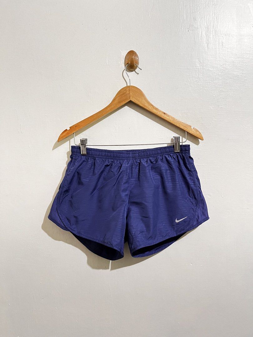 NIKE RUNNING SHORT (Category: Shorts) located in Sagay. Submitted by jan_arvene (Listing ID 1470100197, Image 1). Description: 📌 Nike Running fr wmns 28-30 waistline 10.5” length Excellent with hangtag No issues Pm.