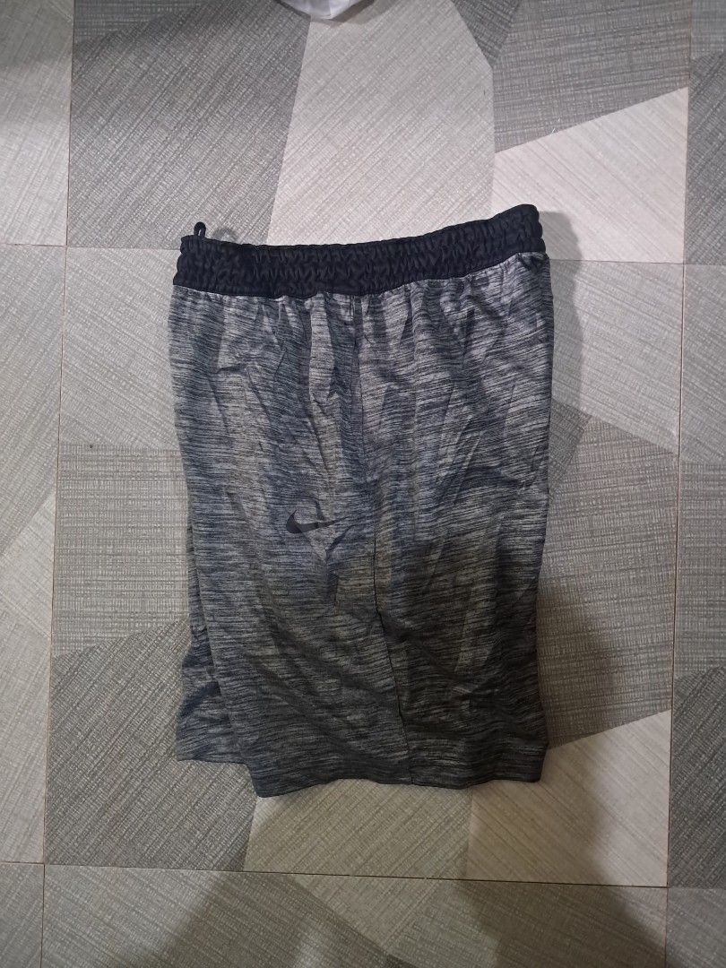 Nike short (Category: Shorts) located in Cebu City. Submitted by chill_zy (Listing ID 1469968225, Image 1). Description: .