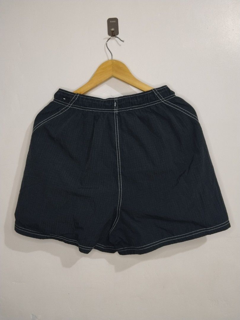 Nike Short (Category: Activewear) located in Bago City. Submitted by gent.ly.getup (Listing ID 1470065700, Image 2). Description: like new no issue 28-32 waist 16 length 9.8/10 color rate.