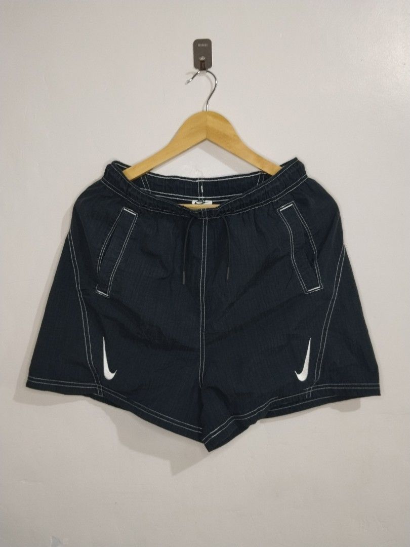 Nike Short (Category: Activewear) located in Bago City. Submitted by gent.ly.getup (Listing ID 1470065700, Image 1). Description: like new no issue 28-32 waist 16 length 9.8/10 color rate.