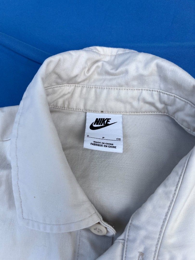 Nike Short Sleeve Polo (Category: Tshirts & Polo Shirts ) located in General Santos City (Dadiangas). Submitted by wayoutthrift.gsc (Listing ID 1470115511, Image 2). Description: Nike Short Sleeve Polo Size Small tag but fits to medium excellent no issues.