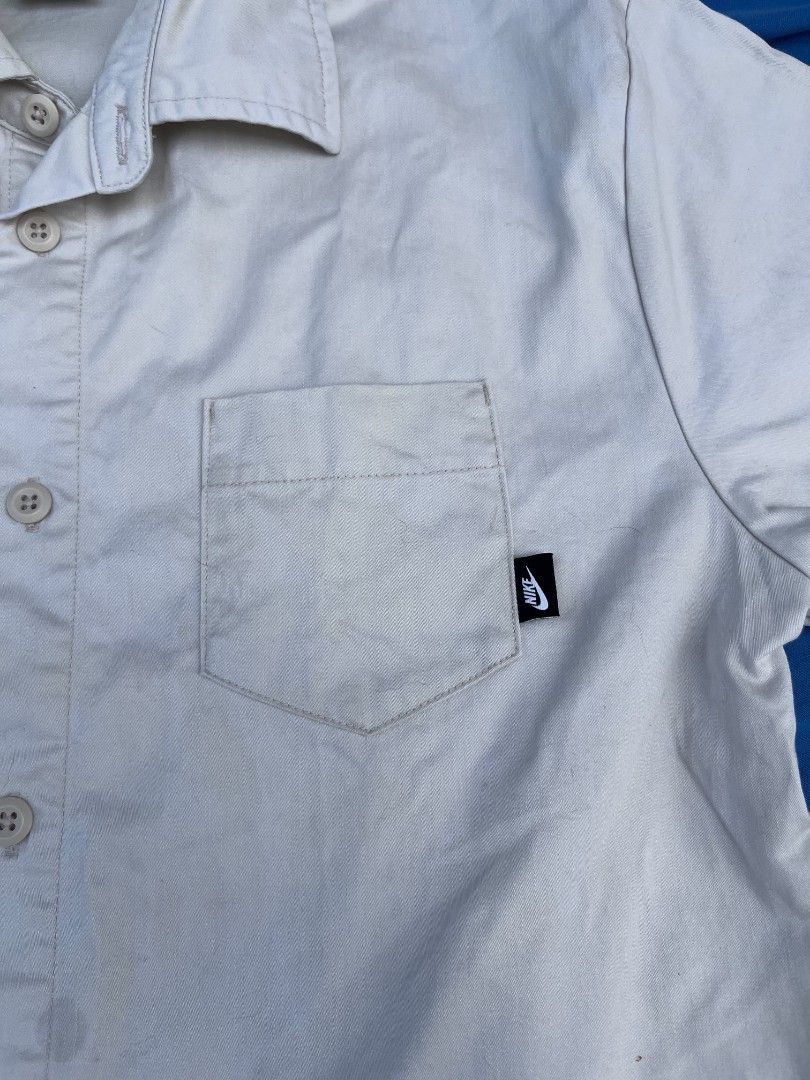 Nike Short Sleeve Polo (Category: Tshirts & Polo Shirts ) located in General Santos City (Dadiangas). Submitted by wayoutthrift.gsc (Listing ID 1470115511, Image 3). Description: Nike Short Sleeve Polo Size Small tag but fits to medium excellent no issues.