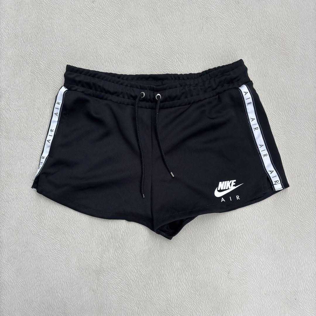 Nike Shorts (Category: Shorts) located in Baybay. Submitted by thrift.ed2023 (Listing ID 1470037978, Image 1). Description: Nike Short 26” to 30” Waistline 12” Length No Issue Need Wash Good as New .
