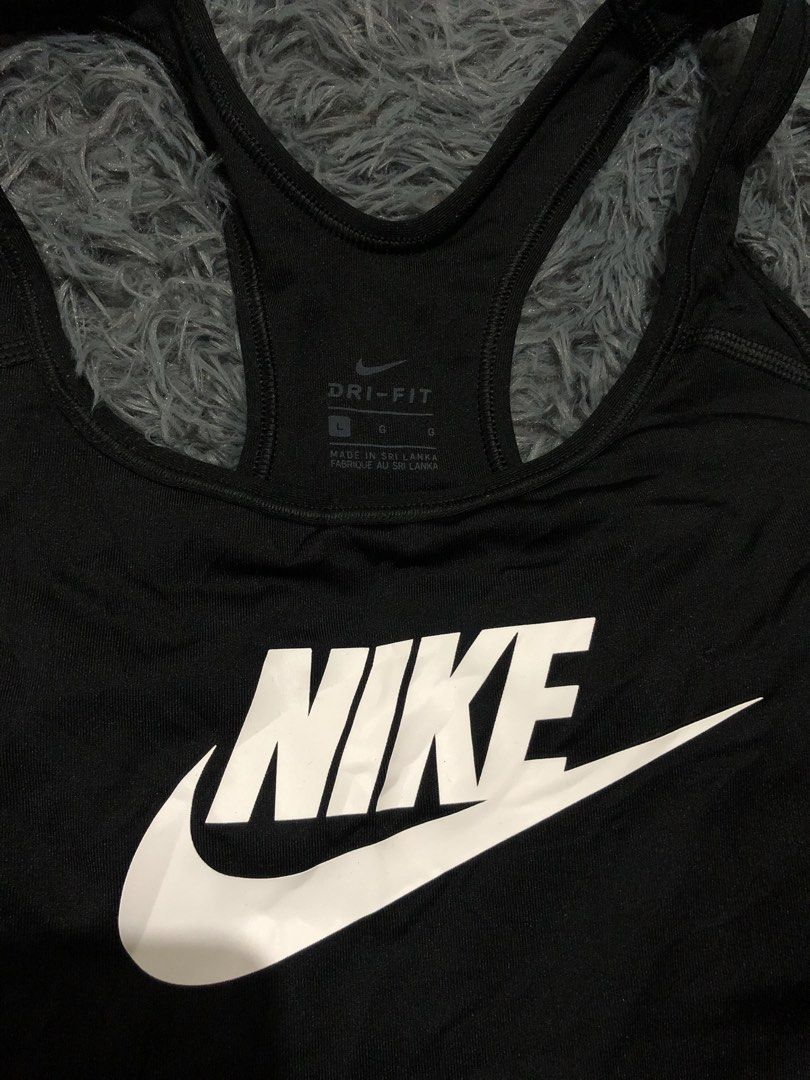 Nike Sports Bra (Category: Activewear) located in Manila. Submitted by raremountain00 (Listing ID 1470132961, Image 3). Description: Authentic Excellent condition No issue.