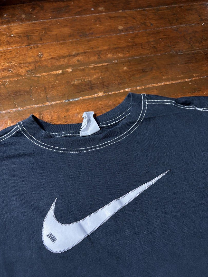 Nike SS22 round neck tee (Category: Shirts) located in Manila. Submitted by earlylifecrisis (Listing ID 1470047920, Image 3). Description: Sz Large Condition 9/10 Measure it by inch Width: 22.5 Length: 27.5 Shoulder: 23 Sleeve: 9 Bust: Hem: •Refund / Returns not allowed allowed •Please do check the dimensions size on labels sometimes are not accurate on the sizing •Ask me before purchasing.