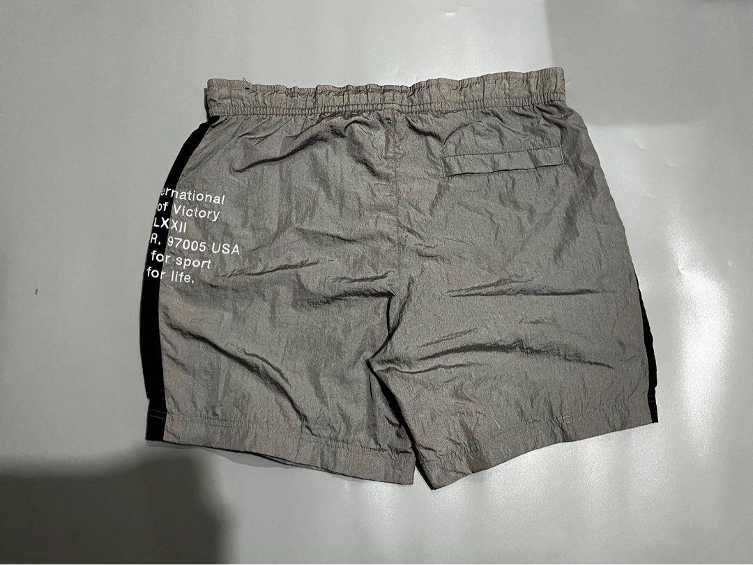 NIKE SWOOSH WOVEN SHORT (Category: Shorts) located in Calbayog City. Submitted by supremo02 (Listing ID 1470009633, Image 3). Description: NIKE SWOOSH WOVEN SHORT L on tag W: 36-40” L: 17” Hem: 13” EXCELLENT CONDITION✅ ISSUE: LOOSE GARTER and CHANGE STRING NO OTHER ISSUE❌ 📌COLOR MAY VARY DUE TO LIGHTING 📍VISAYAS MURA LANG WAG MAHIHIYANG MAGTANONG 📥.