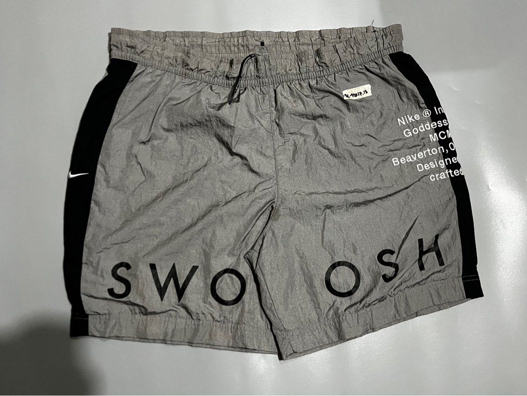 NIKE SWOOSH WOVEN SHORT (Category: Shorts) located in Calbayog City. Submitted by supremo02 (Listing ID 1470009633, Image 2). Description: NIKE SWOOSH WOVEN SHORT L on tag W: 36-40” L: 17” Hem: 13” EXCELLENT CONDITION✅ ISSUE: LOOSE GARTER and CHANGE STRING NO OTHER ISSUE❌ 📌COLOR MAY VARY DUE TO LIGHTING 📍VISAYAS MURA LANG WAG MAHIHIYANG MAGTANONG 📥.
