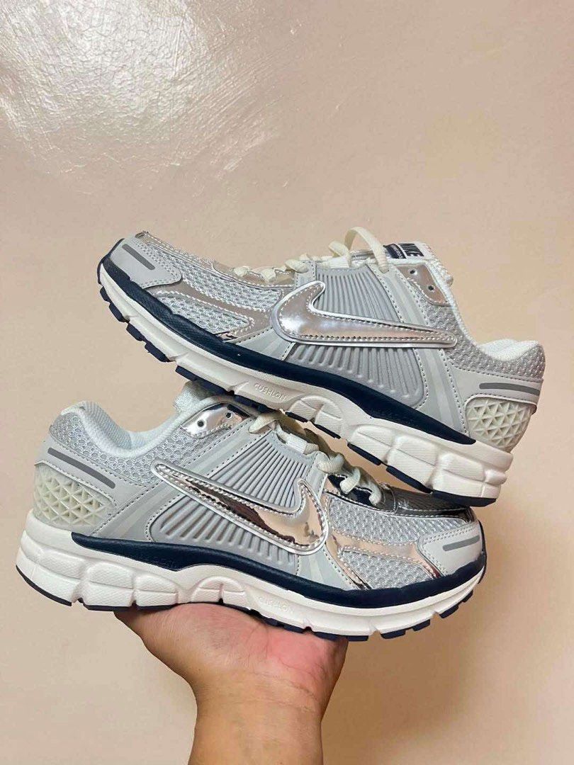 Nike vomero 5 size 36 Euro (Category: Sneakers) located in Manila. Submitted by joanneyyyy.com (Listing ID 1469971354, Image 1). Description: Bilhin niyo napo wrong size lang, maliit sakin.