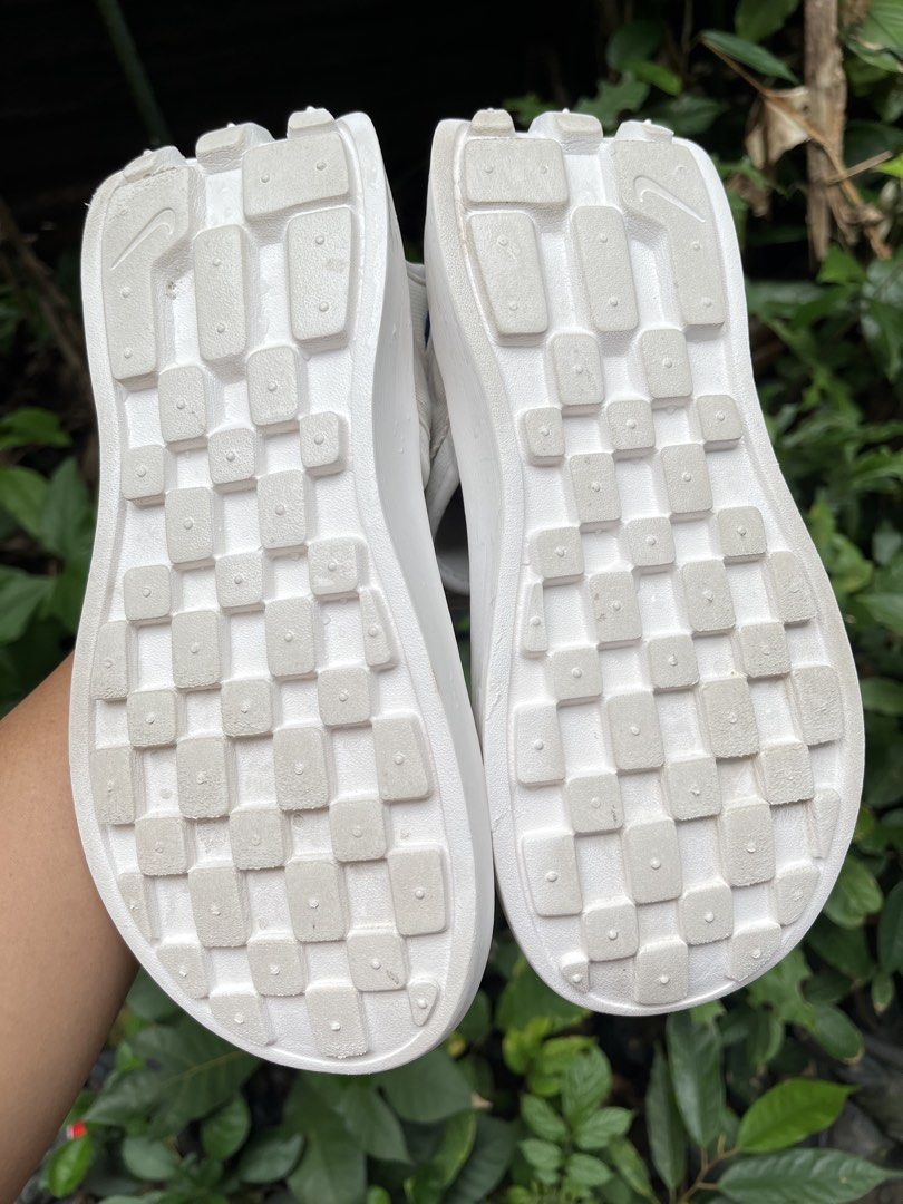 Nike Womens Vista Sandal (Category: Flats & Sandals) located in Pagadian. Submitted by angelcanzado (Listing ID 1470136630, Image 3). Description: Nike Womens Vista Sandal Excellent Condition No flaws or Heel drag Gwapaa as.in very comfy kaau gaan ra Size: US 6 , EUR 36.5 , CM 23 .