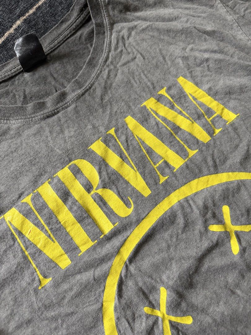 Nirvana shirt gildan tag dated 2016 (Category: Activewear) located in Batangas. Submitted by robertlopezigaya (Listing ID 1469981381, Image 2). Description: Nirvana gildan tag dated 2016 Size L Minor hairline only Excellent.