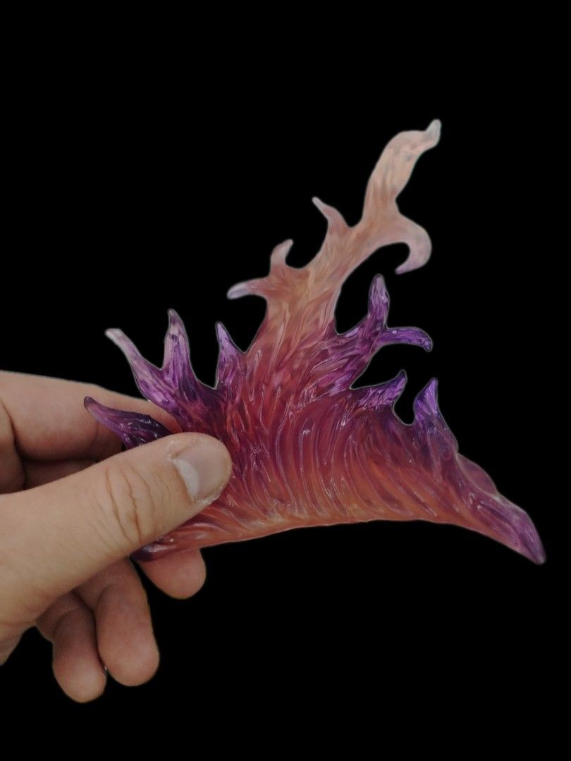 [No idea which anime] Purple Flame Effect Action Figure, Toys ...
