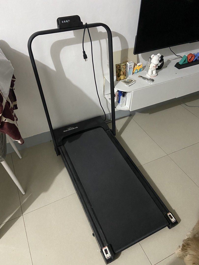 Northmarch A6F Treadmill (Category: Cardio & Fitness Machines) located in Makati City. Submitted by mightybear_3ac45c (Listing ID 1470072057, Image 3). Description: 9 months old RFS: Few times used only, Preggy wife prefer outdoor walkingg.