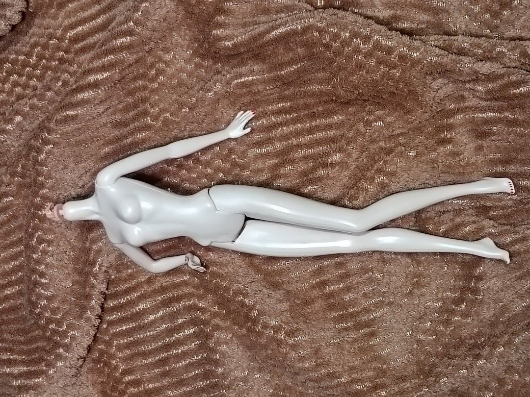 Nude Model Muse Barbie (Category: Babies & Kids Fashion) located in Manila. Submitted by keengem-3585 (Listing ID 1470059090, Image 3). Description: model muse body in good condition message me for inquiries. .