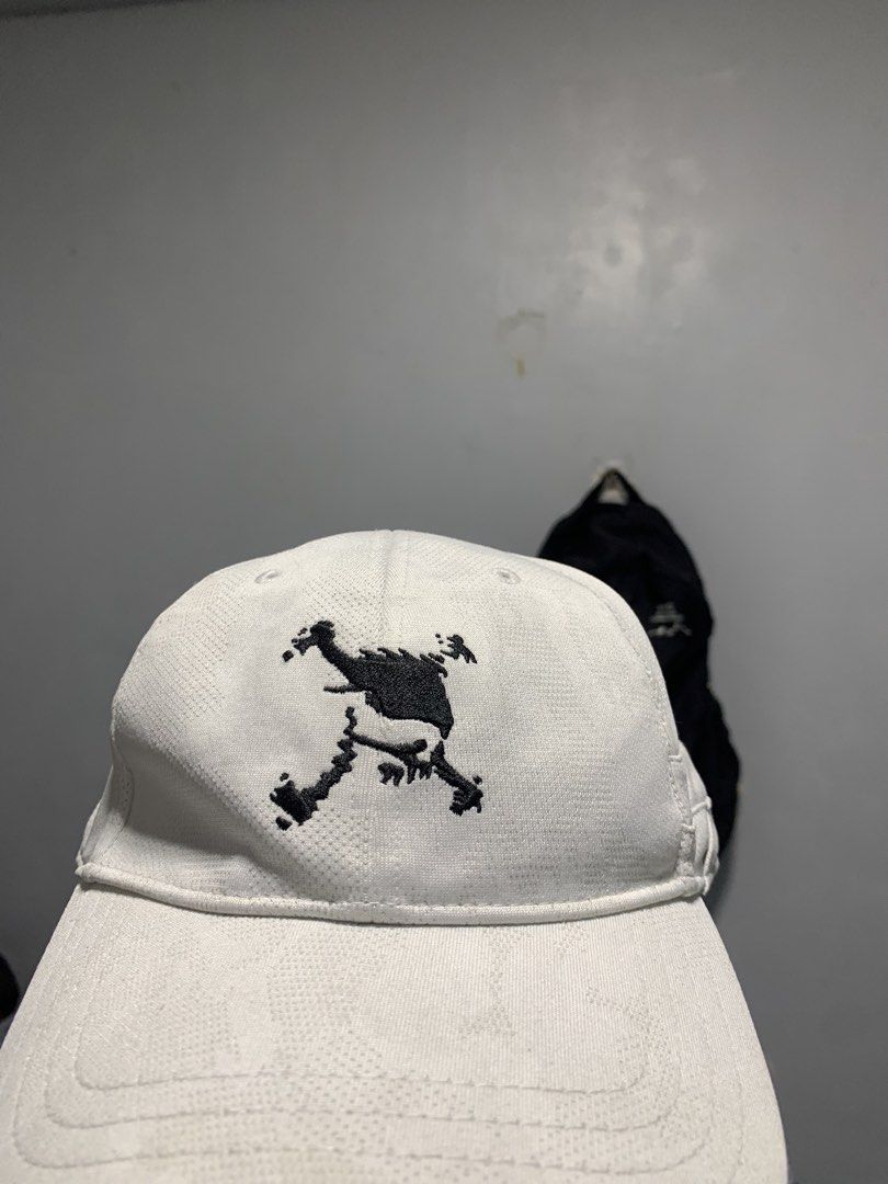 OAKLEY GOLF SKULL CAP (Category: Caps & Hats) located in Bula. Submitted by b3nedictpuk_ (Listing ID 1470082920, Image 2). Description: WTS! Oakley Golf Skull Cap OSFA EXCELLENT CONDITION NO ISSUE 1200.