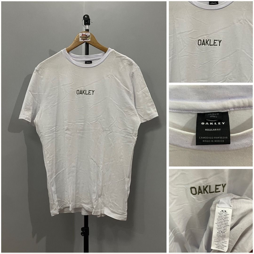 OAKLEY TEE (Category: Tshirts & Polo Shirts ) located in Cabanatuan. Submitted by lootersgrails (Listing ID 1469953203, Image 1). Description: OAKLEY TEE 450+SF L29 W22 NO ISSUE.