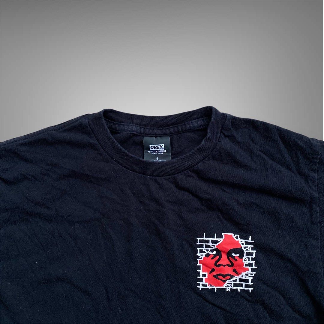 Obey Shirt (Category: Tshirts & Polo Shirts ) located in Sipalay. Submitted by ngipngipthrift (Listing ID 1470053633, Image 2). Description: Obey Shirt Small 18/25 Excellent condition Issue- minimal harline crack sa print Need wash only 450 + sf🏷️ Pm me if interested🤝.