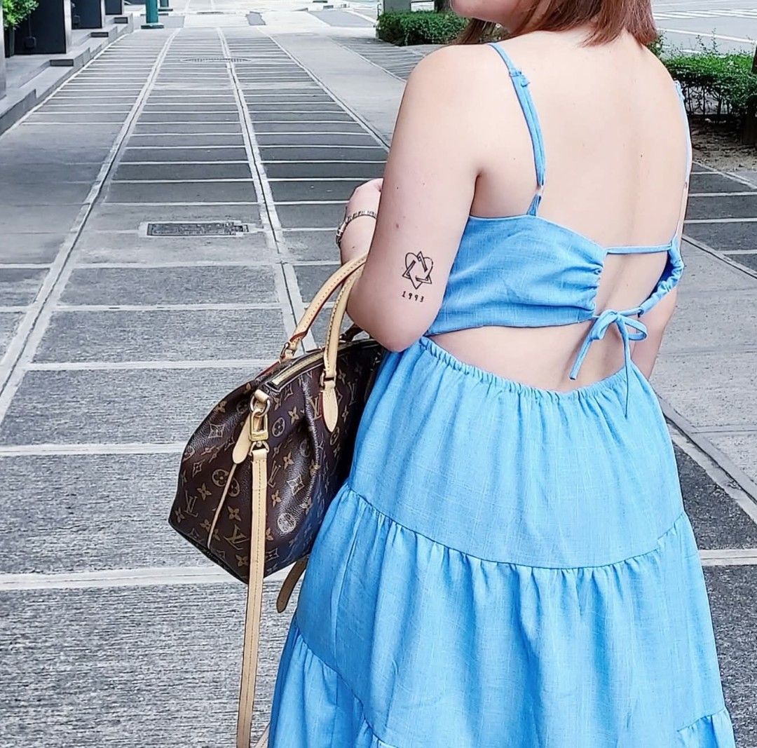 Ode to Joe Blue Dress (Category: Dresses) located in Makati City. Submitted by shakira999 (Listing ID 1470020116, Image 1). Description: Best fits medium to large!.