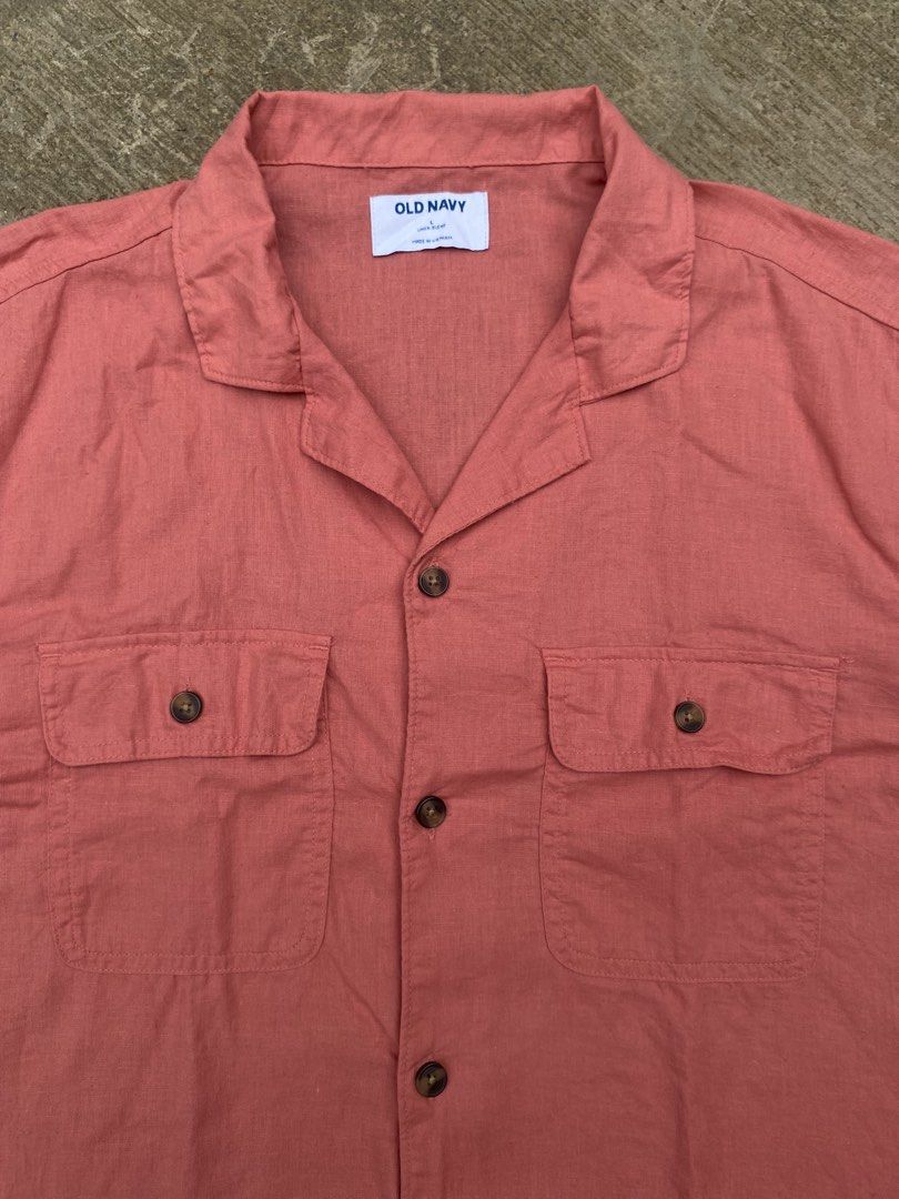 Old Navy Lenin Blend Polo Button Down (Category: Formal Shirts) located in Cebu City. Submitted by czar0518 (Listing ID 1470032534, Image 3). Description: Old Navy Lenin Blend Polo Button Down Width 23 Length 29 Excellent condition No issue Dm sure buyer.📩.