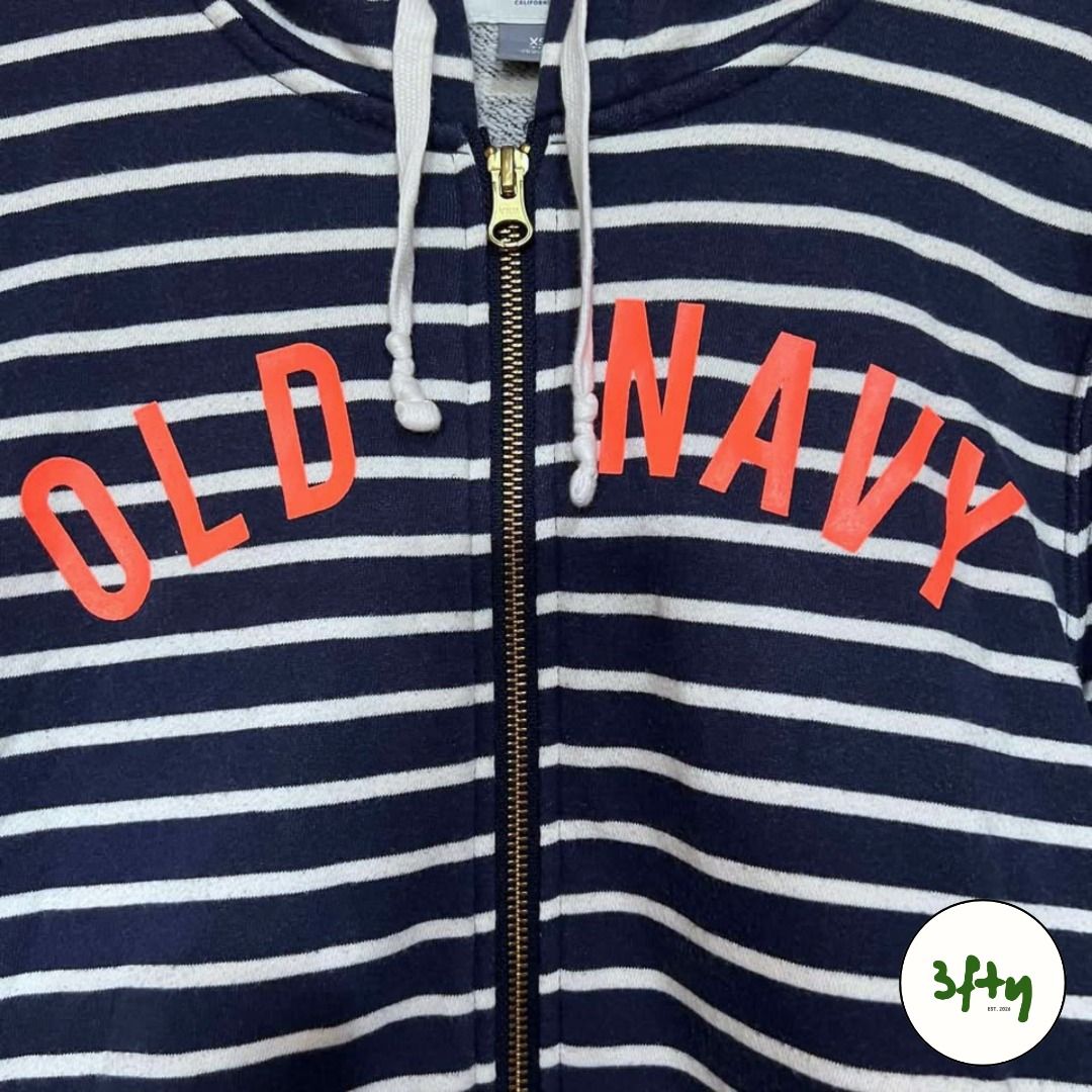 Old Navy Striped Zip-Up Hoodie (Category: Coats, Jackets and Outerwear) located in Baguio. Submitted by 3ftypieces (Listing ID 1470016289, Image 2). Description: *Fits up to Small Mode of payment: GCash/Bank Transfer Mode of delivery: J&T Express (shouldered by buyer) Meet ups/drop off within Baguio City proper only. Feel free to dm for inquiries, thank you!!.