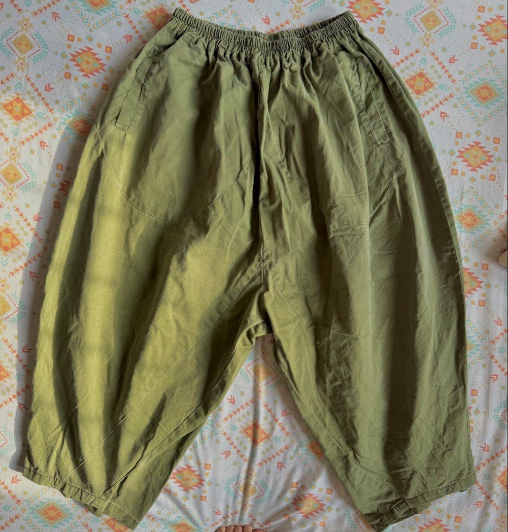 Olive Green Barrel Trousers (Category: Other Bottoms) located in Taguig. Submitted by marysmarket (Listing ID 1470089992, Image 1). Description: Casual, fun, funky pants!.