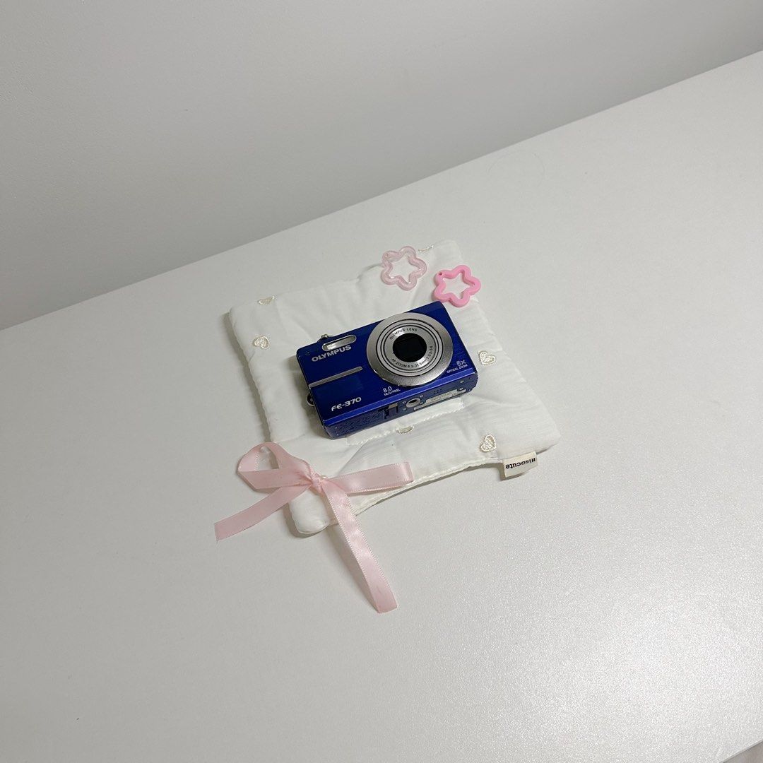 Olympus FE-370 8.0 Megapixel Digital Camera Blue (Category: Cameras) located in Magalang. Submitted by nitch.digicams (Listing ID 1470070901, Image 1). Description: SAMSUNG S760 NO ISSUES❕ 7 megapixels CCD sensor 3x optical zoom Body cosmetics: 8/10 𝙞𝙣𝙘𝙡𝙪𝙨𝙞𝙤𝙣𝙨 : unit, battery, memory card, charger and handstrap note: - has signs of usage shipping nationwide LOC: pampanga MOD: j&t MOP: gcash/bpi — Dm to order 🛒 -͙˚ ༘✶ Seller’s note: - A