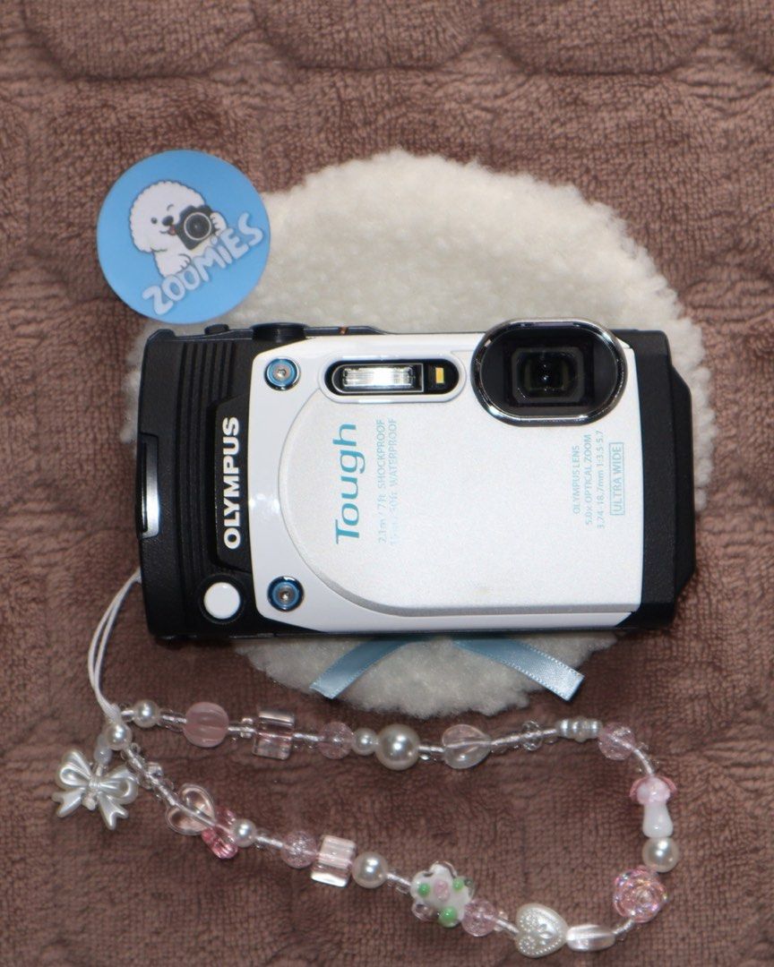 olympus tough tg870 flip cam (Category: Cameras) located in San Fernando. Submitted by zoomiescam22 (Listing ID 1470068235, Image 1). Description: CCD digicam secondhand digicam ✦ 16 megapixels ✦ 3.0” tilting LCD screen ✦ 5× optical zoom (21mm wide-angle) ✦ 180° tilting screen ✦ 1080p Full HD video recording ✦ built-in Wi-Fi ✦ waterproof, shockproof & dustproof design ⋆౨ৎ complete set, ready to use ➜ unit ➜ battery & charger ➜ memory card ➜ beade