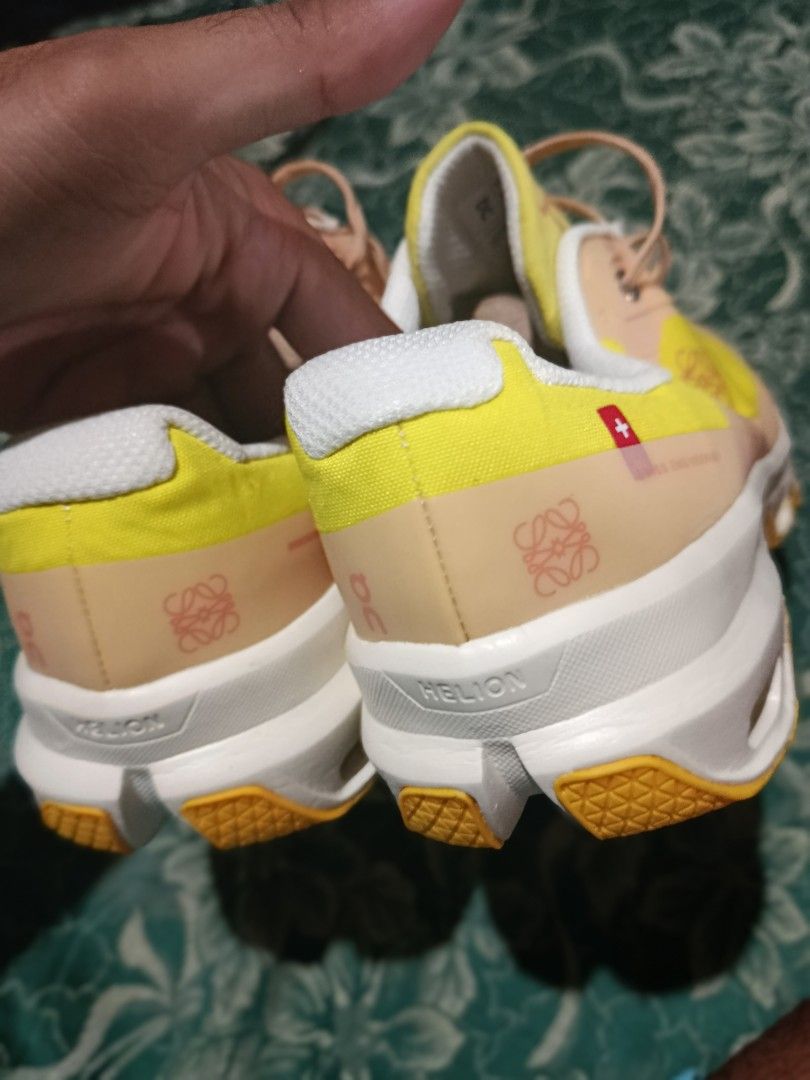 ON CLOUD (Category: Sneakers) located in Dagupan City. Submitted by rodolfo_b (Listing ID 1470024047, Image 3). Description: .