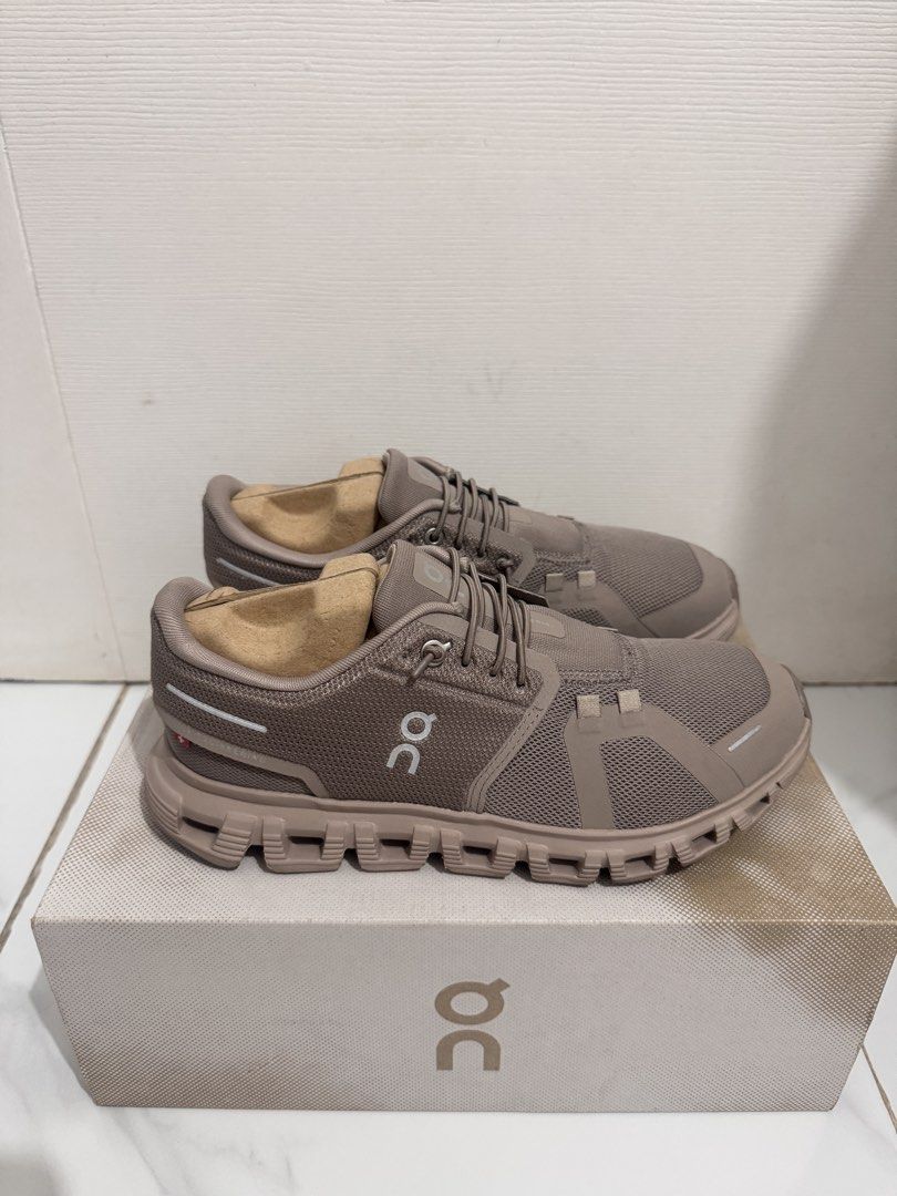 On Cloud 6 Cinder Fog Women (Category: Sneakers) located in Manila. Submitted by angel1791 (Listing ID 1470123027, Image 1). Description: - Used 2x only!! Brand: On Cloud running shoes - Colorway: Cinder Fog - Features: Signature CloudTec sole units and speed lacing system - Material: Mesh upper construction with supportive overlays - Condition: Clean all around with minimal signs of handling, used 2x only - Inclusions: Original box and paper sho
