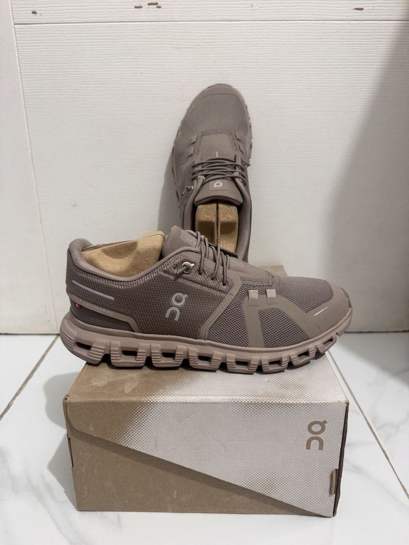 On Cloud 6 Cinder Fog Women (Category: Sneakers) located in Manila. Submitted by angel1791 (Listing ID 1470123027, Image 2). Description: - Used 2x only!! Brand: On Cloud running shoes - Colorway: Cinder Fog - Features: Signature CloudTec sole units and speed lacing system - Material: Mesh upper construction with supportive overlays - Condition: Clean all around with minimal signs of handling, used 2x only - Inclusions: Original box and paper sho