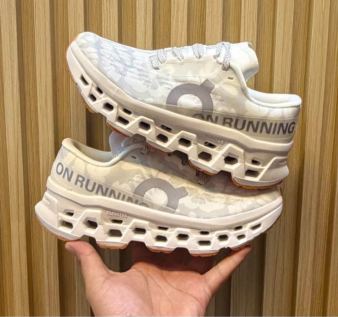 On x FP Movement Cloudmonster 3 “Ivory Pearl” (Category: Sneakers) located in Manila. Submitted by YSABELLE_MARGARETTE (Listing ID 1470083249, Image 2). Description: size 36-40 (women size) J&T courier nationwide or Lalamove around Manila PAYMENT FIRST THRU GOTYME OR BDO.
