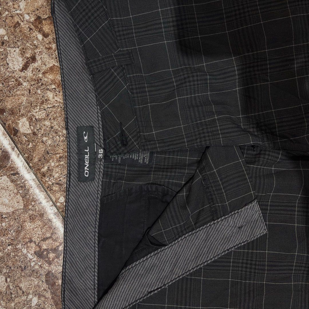 Oniell Hybrid Walk Short (Category: Shorts) located in Manila. Submitted by loydgani (Listing ID 1470044418, Image 3). Description: Waist 36 Length 24 Hemp 13 Issue: ❌ ‼️The color may vary due to lightning. price + sf 📦Jnt 📍Minglanilla, Cebu .