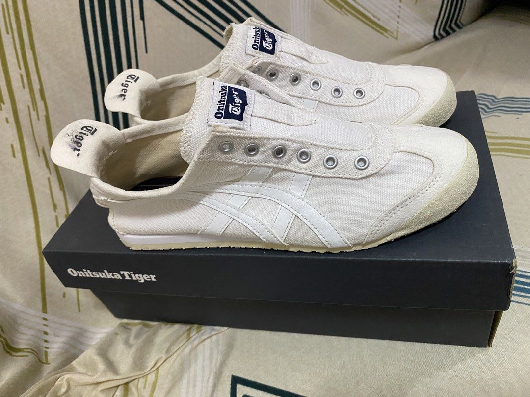 Onitsuka Tiger Mexico 66 Slip On (Category: Sneakers) located in Cabanatuan. Submitted by yerichum (Listing ID 1470037185, Image 1). Description: Selling my own shoes. Barely used, ayaw ko kasi madumihan (wrong choice of color). Bagong palinis by pro shoe cleaner then tinago ko na. Bought thru legit japan pasabuy. Good deals na since mataas ang price nowadays dahil mataas rin rate ng japanese yen Size: Euro 37 (23cm).