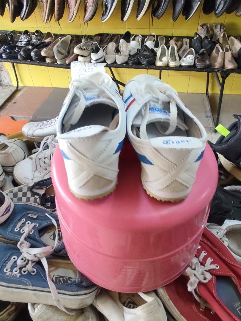 Onitsuka tiger size US 6 / EUR 39 (Category: Sneakers) located in Davao. Submitted by zl_preloved_shop (Listing ID 1469976365, Image 3). Description: .