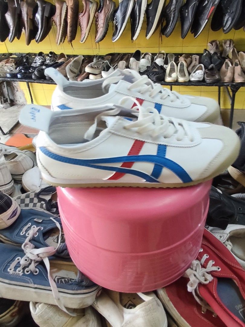 Onitsuka tiger size US 6 / EUR 39 (Category: Sneakers) located in Davao. Submitted by zl_preloved_shop (Listing ID 1469976365, Image 2). Description: .