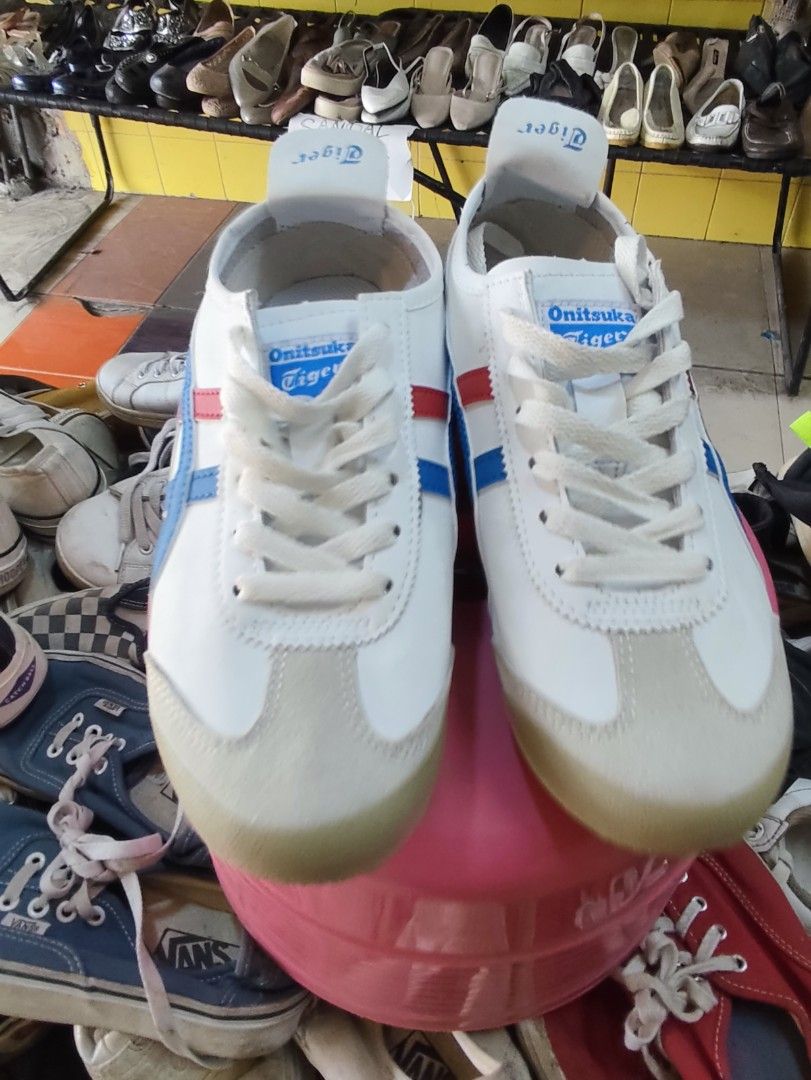 Onitsuka tiger size US 6 / EUR 39 (Category: Sneakers) located in Davao. Submitted by zl_preloved_shop (Listing ID 1469976365, Image 1). Description: .