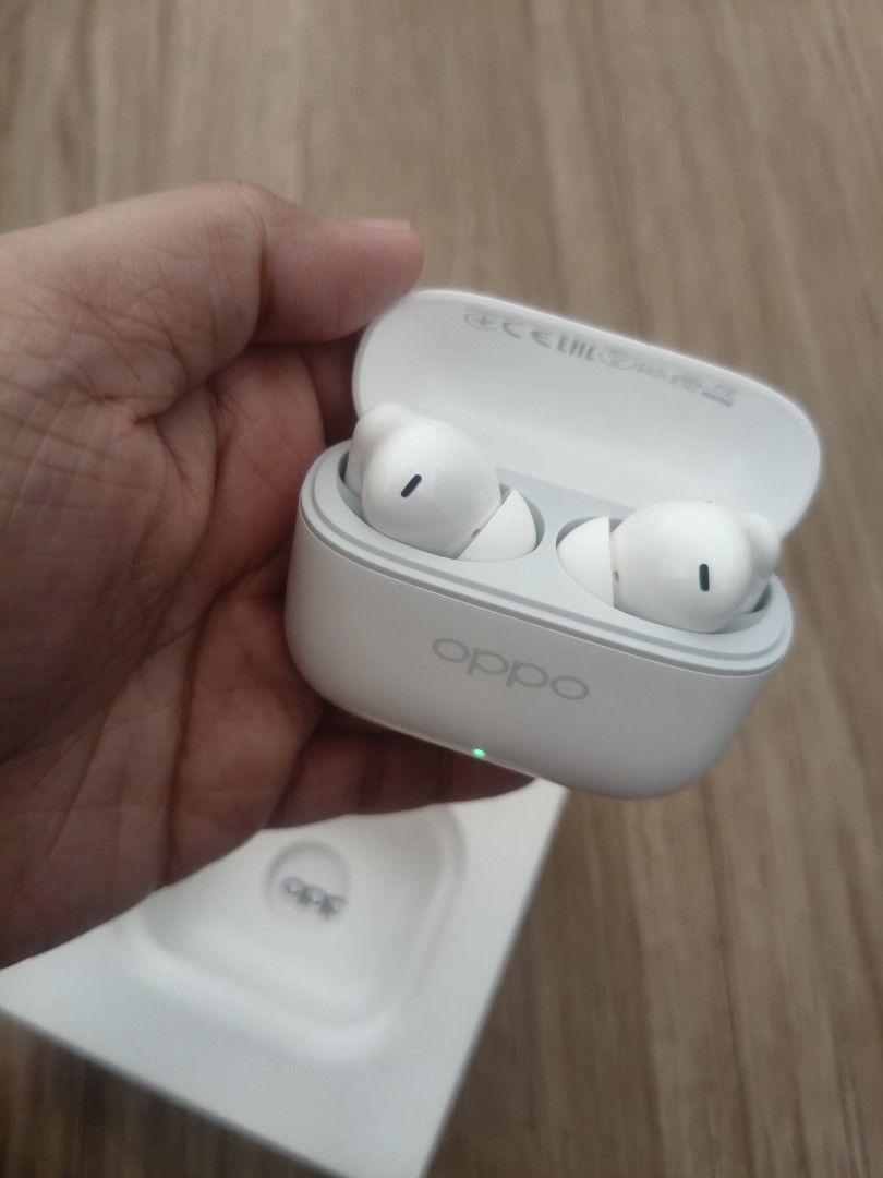 OPPO Enco Buds3 Pro Wireless Earphones (Category: Earphones) located in San Fernando. Submitted by pollygirl08 (Listing ID 1469978971, Image 3). Description: - Model: OPPO Enco Buds3 Pro (White) - Condition: Tested, fully functional, and very clean, Never used. - Features: Great sound quality and active noise cancellation (ANC) - Inclusions: Original charging case, matching retail box, and silicone tips - Status: Battery charges properly, indicat