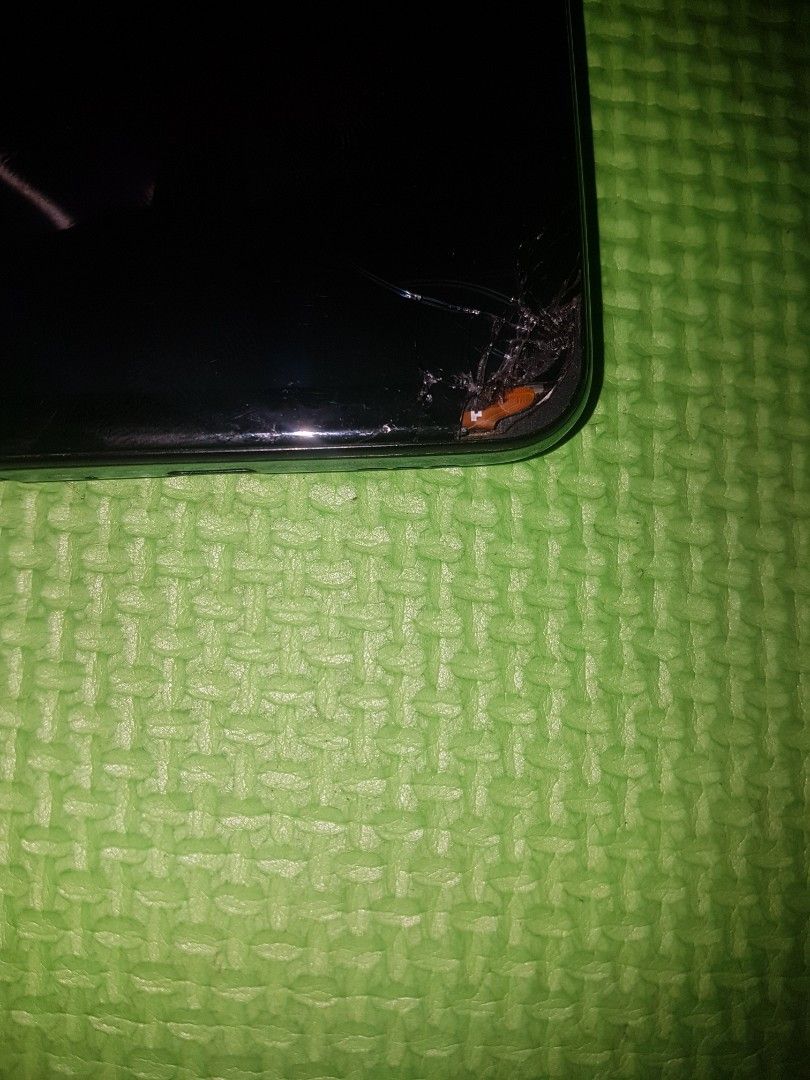 OPPO RENO 6Z 5G (WITH ISSUE) (Category: OPPO) located in Malabon City. Submitted by jonverdaderojr (Listing ID 1469972591, Image 3). Description: ISSUE PO NA SA PHOTOS... KAILANGAN DIN PO PALITAN VOLUME BUTTON AT VOLUME FLEX... SALAMAT PO..