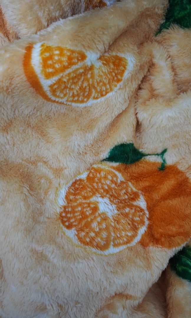Orange Sherpa Blanket - Queen (Category: Bedding & Towels) located in Mariveles. Submitted by hl.reyrfinds (Listing ID 1470084219, Image 2). Description: 🍀☘️🍀☘️🍀 Fur Fleece Blanket Soft, Fluffy, Heavy Pay First. MOD: JnT.