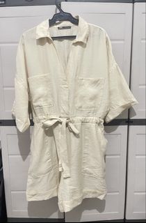 (Category: ) located in . Submitted by zntinycloset (Listing ID 1469973158, Image 1). Description: .