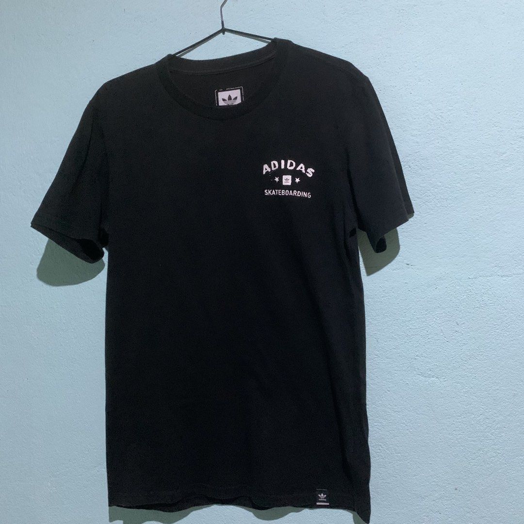 Original Adidas Skateboarding Black Shirt (Category: Activewear) located in Camalig. Submitted by ryrilim (Listing ID 1470102467, Image 3). Description: .