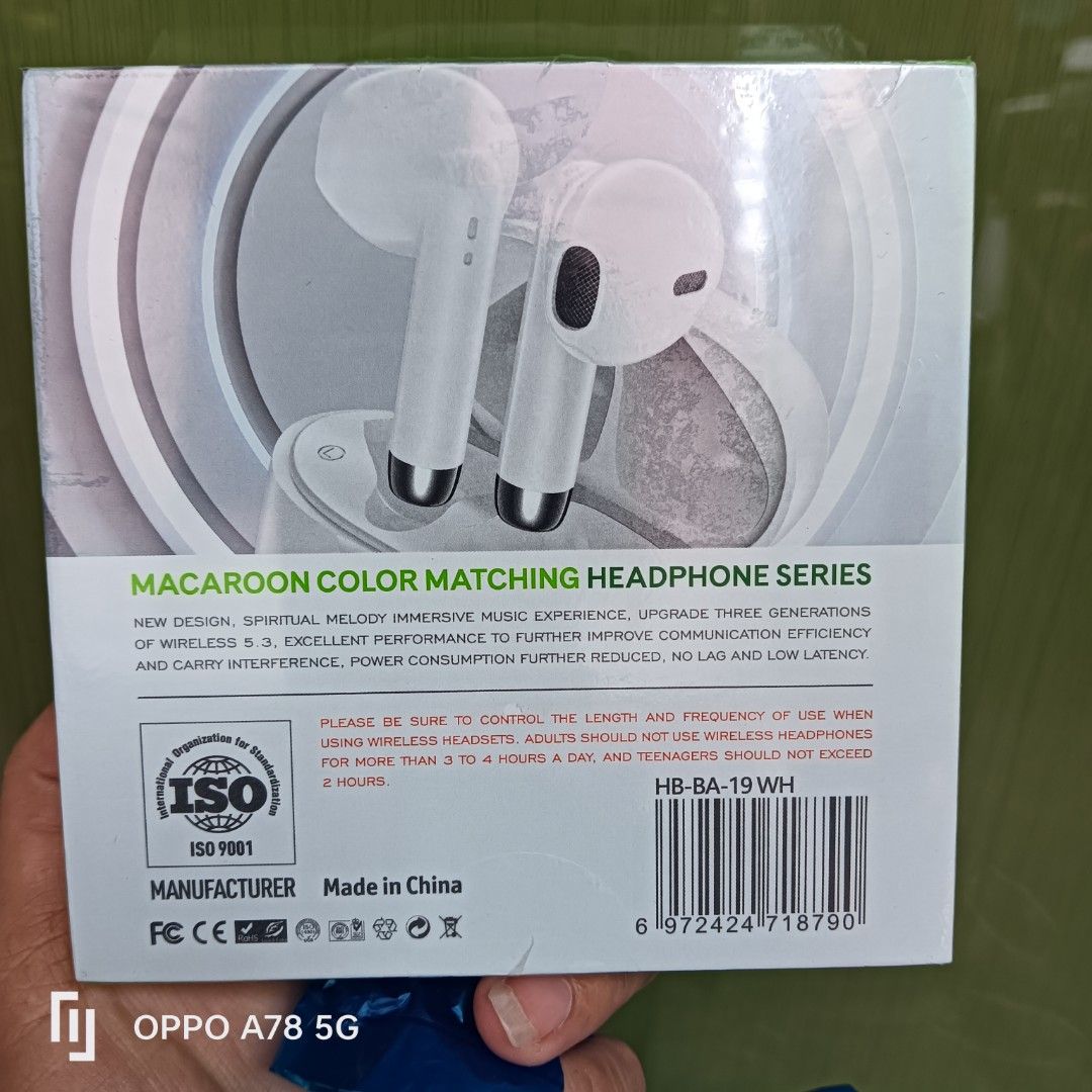 Original bavin BA-19 wireless bluetooth earphone (Category: Earphones) located in Manila. Submitted by iliasjen (Listing ID 1469996073, Image 2). Description: .