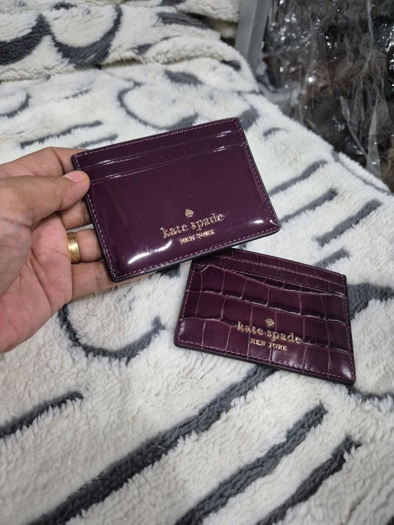 Original Kate Spade Card Holder (Category: Wallets & Card holders) located in Cavite. Submitted by chaellebrandsluxe (Listing ID 1470079279, Image 1). Description: Original!!! Patent and croc embossed selling low, no inclusion.