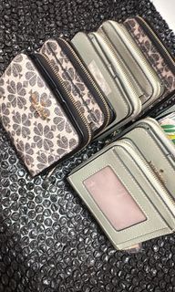 (Category: ) located in . Submitted by chaellebrandsluxe (Listing ID 1469983027, Image 1). Description: .