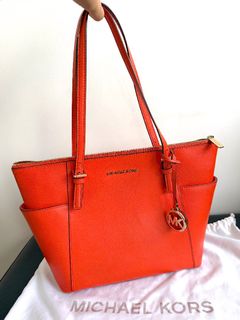 (Category: ) located in . Submitted by fashio-anne (Listing ID 1470030249, Image 1). Description: .